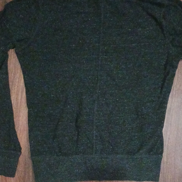 Nike Black Sweatshirt with Iconic Swoosh - Picture 7 of 7